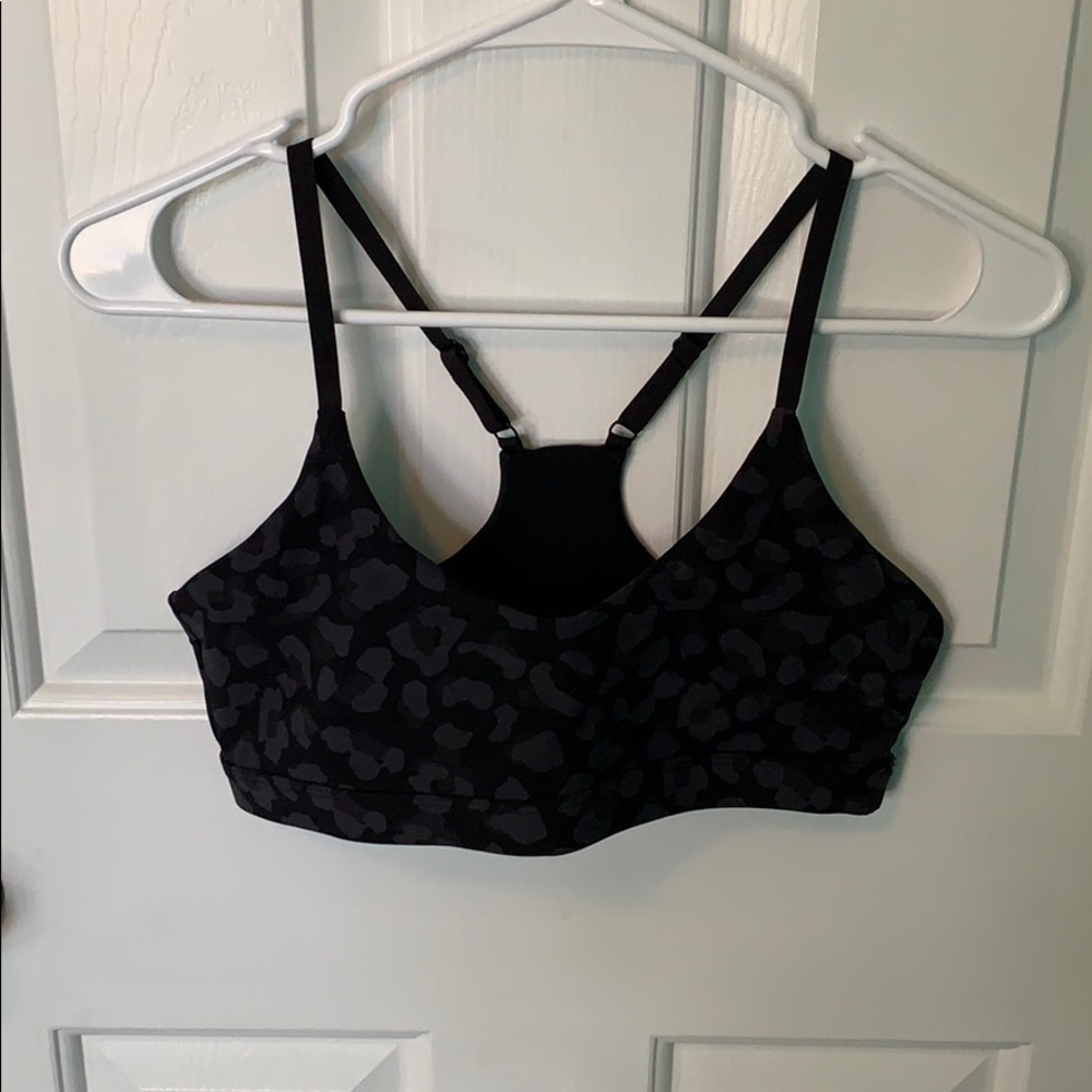 White fox sports bra